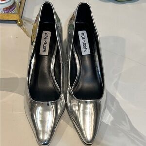 Steve Madden Silver Pumps 6.5 NEW